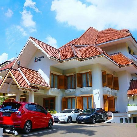 Sofyan Hotel Cut Meutia Yakarta Exterior foto