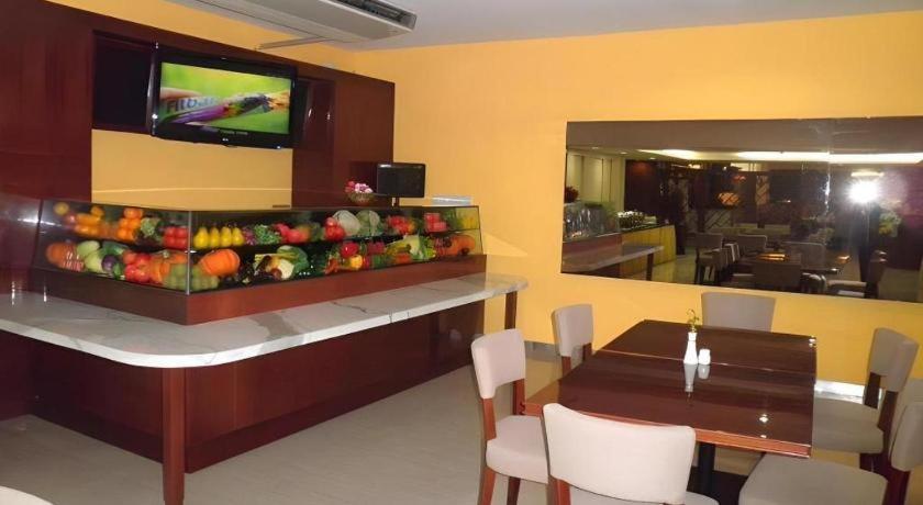 Sofyan Hotel Cut Meutia Yakarta Exterior foto