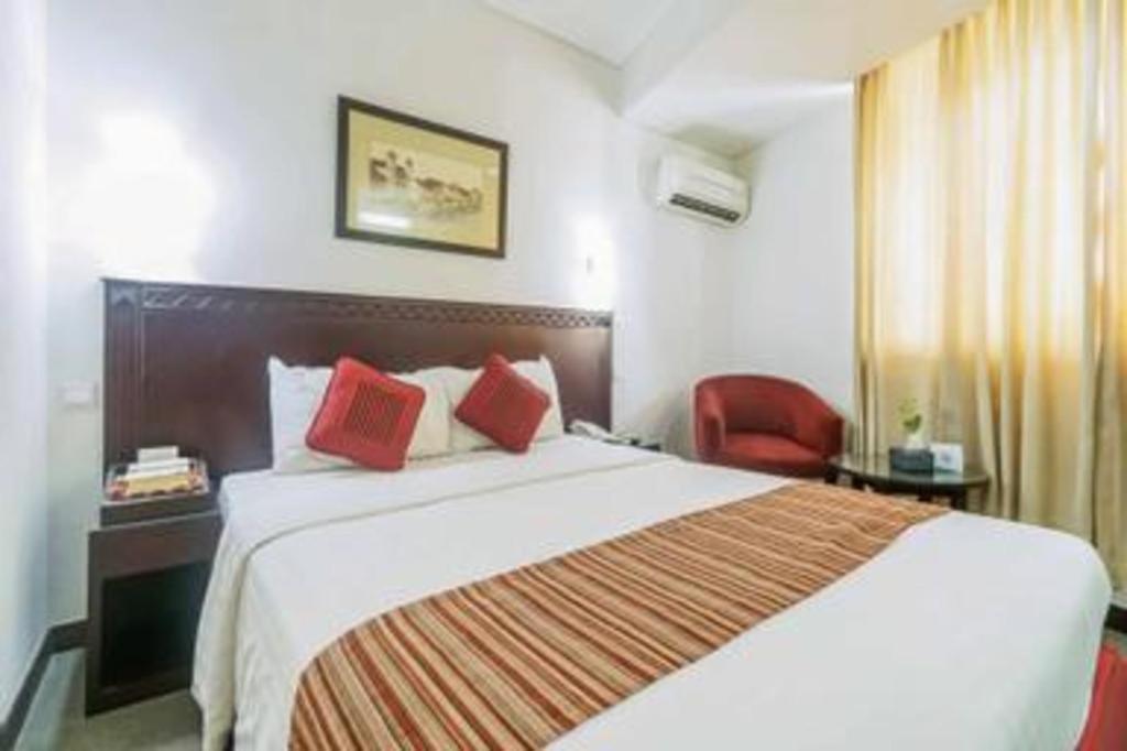 Sofyan Hotel Cut Meutia Yakarta Exterior foto